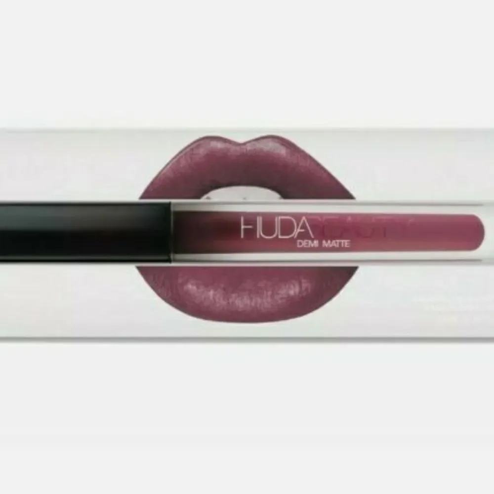 Huda Beauty Original Demi Matte Liquid Lipstick Catwalk Killa